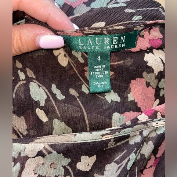 Silk Lauren Ralph Lauren Floral Wrap Top Size 4 - Picture 5 of 5